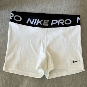Nike Pro Shorts, 3” - Size M